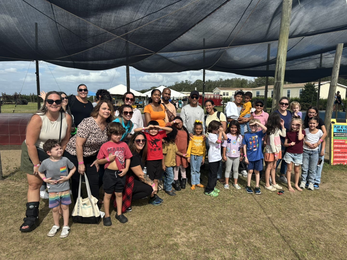 Grouo of people posing for a photo