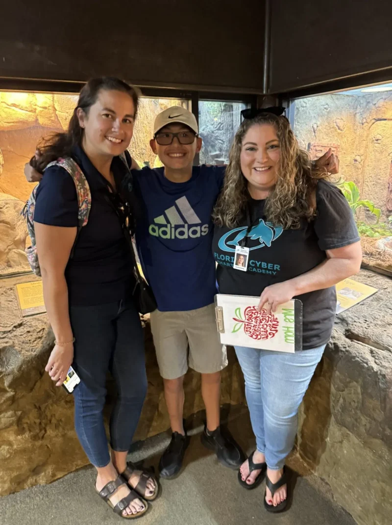 teachers with boy at the zoo